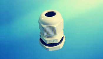 使用塑料防水電纜接頭時(shí)需注意哪些故障?