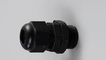 塑料防水電纜接頭和電纜之間什么關系？